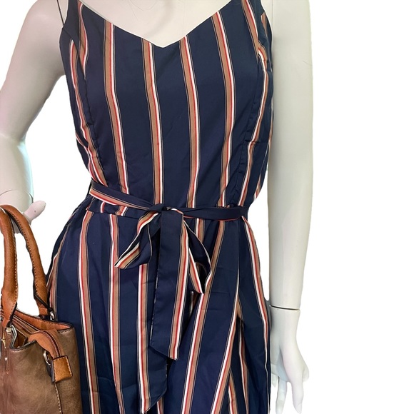 Thread Story Jumpsuit W/Over Lap Pant Leg,Woman’s Size L, Front Tie Up Belt, NWT - Picture 4 of 12